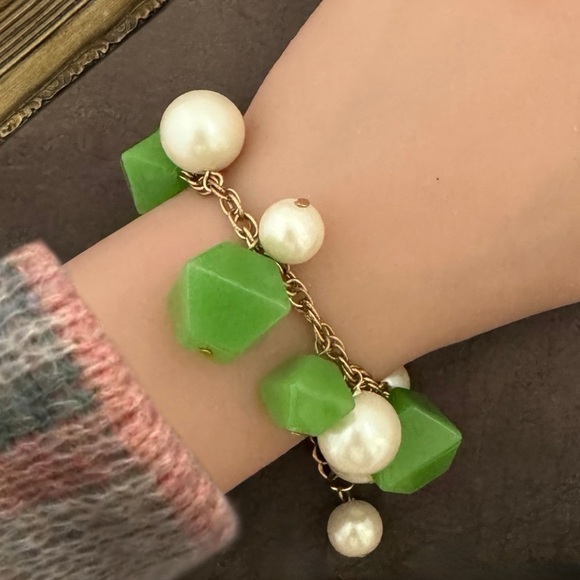 KATE SPADE • It Takes All Sorts Green Pearl Bracelet - Picture 2 of 4